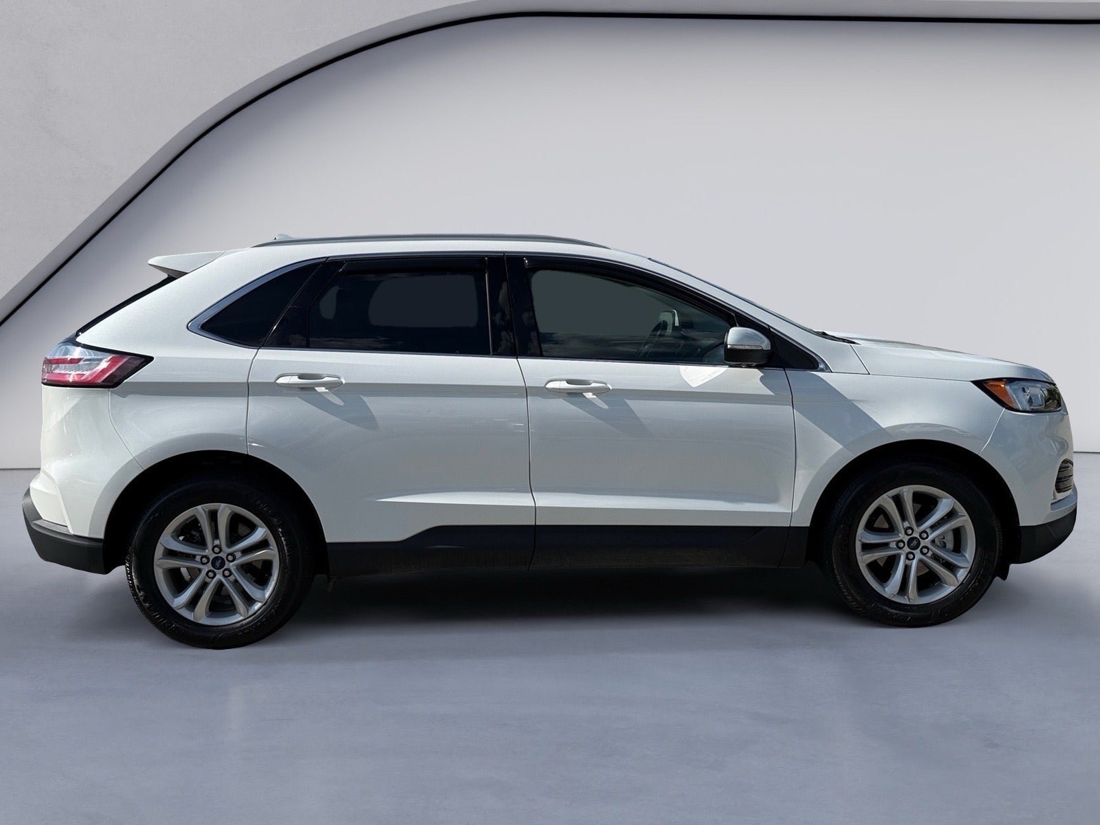 Used 2020 Ford Edge SEL w/ Convenience Package FWD image 6