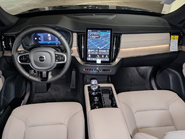 New 2026 Volvo XC90 T8 Plus w/ Protection Package AWD/4WD image 25