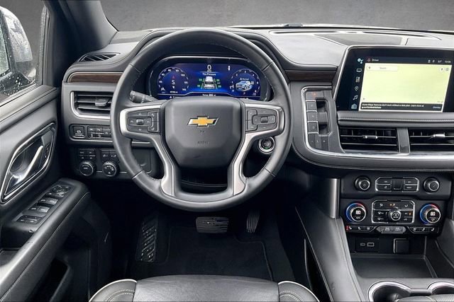 Used 2024 Chevrolet Suburban Premier image 5