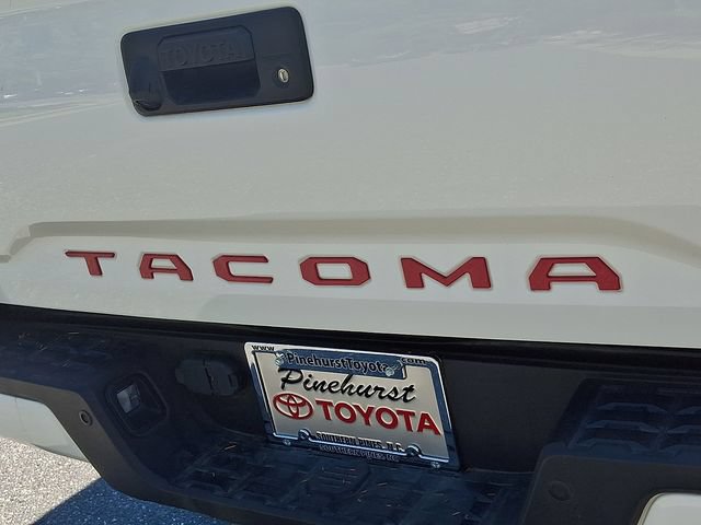 Used 2020 Toyota Tacoma TRD Off-Road w/ TRD Premium Off Road Package AWD/4WD image 40