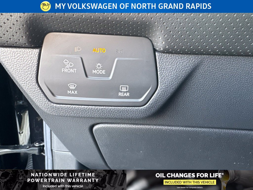 New 2026 Volkswagen Atlas Cross Sport SEL Premium R-Line AWD/4WD image 13
