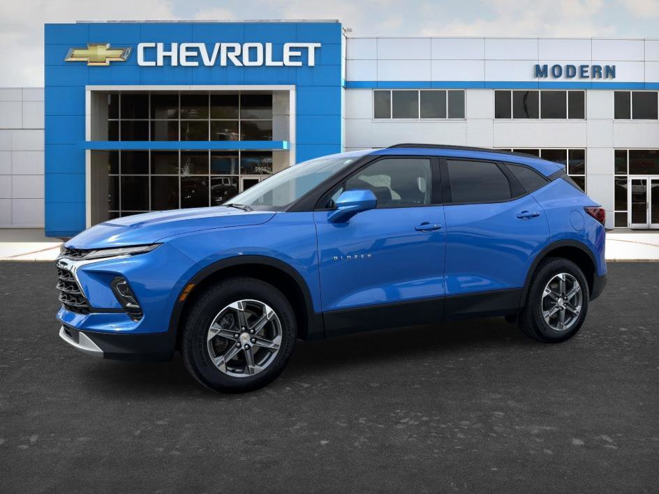 Used 2024 Chevrolet Blazer LT w/ Convenience Package FWD image 1