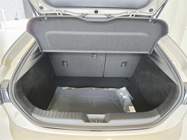 New 2025 MAZDA MAZDA3 2.5 S Hatchback w/ Premium Pkg image 11