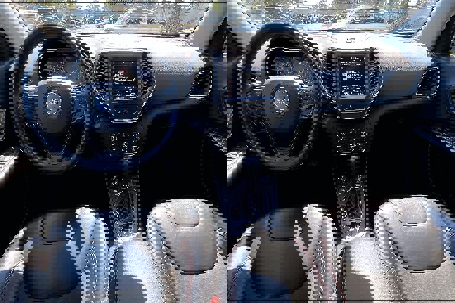 Used 2020 Jeep Cherokee Trailhawk w/ Cold Weather Group image 16