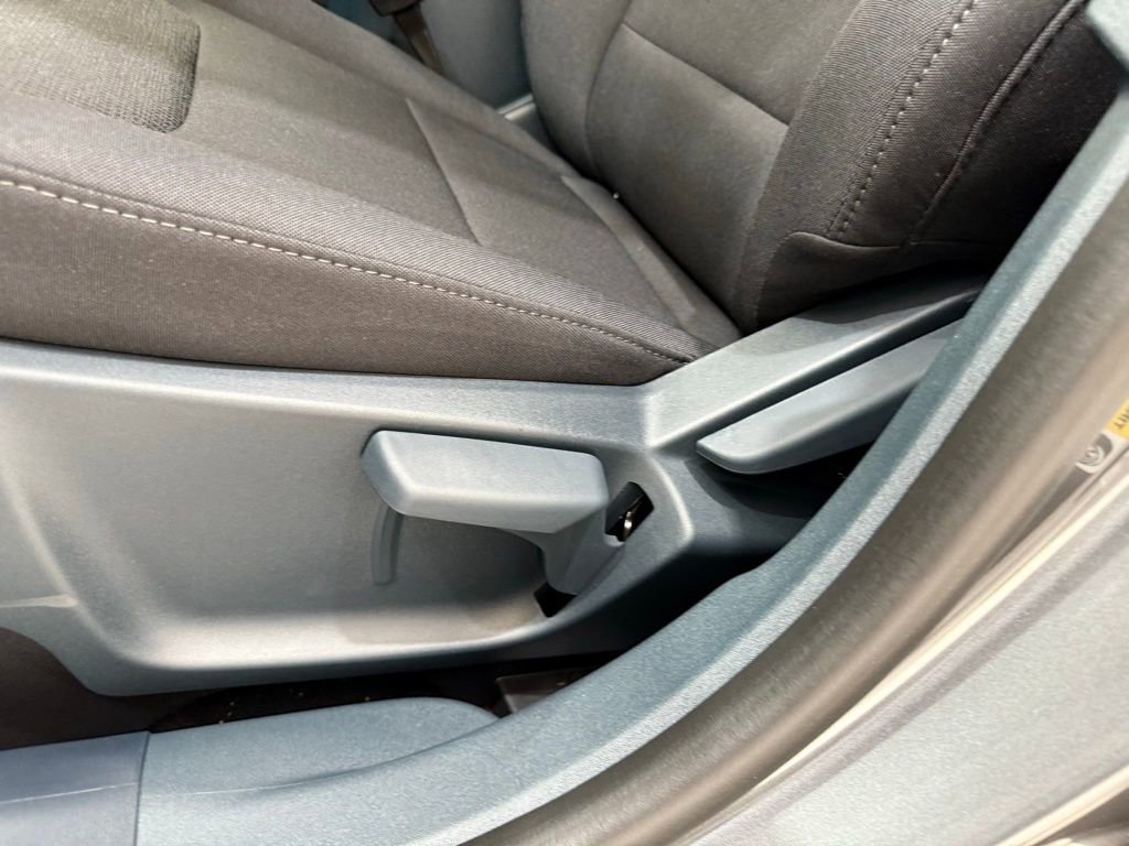 New 2025 Ford Maverick XL image 12