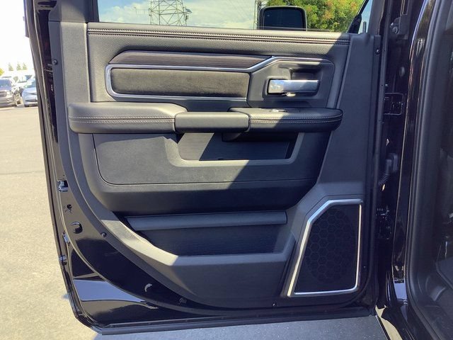 New 2026 RAM 2500 Laramie w/ Sport Appearance Package AWD/4WD image 28