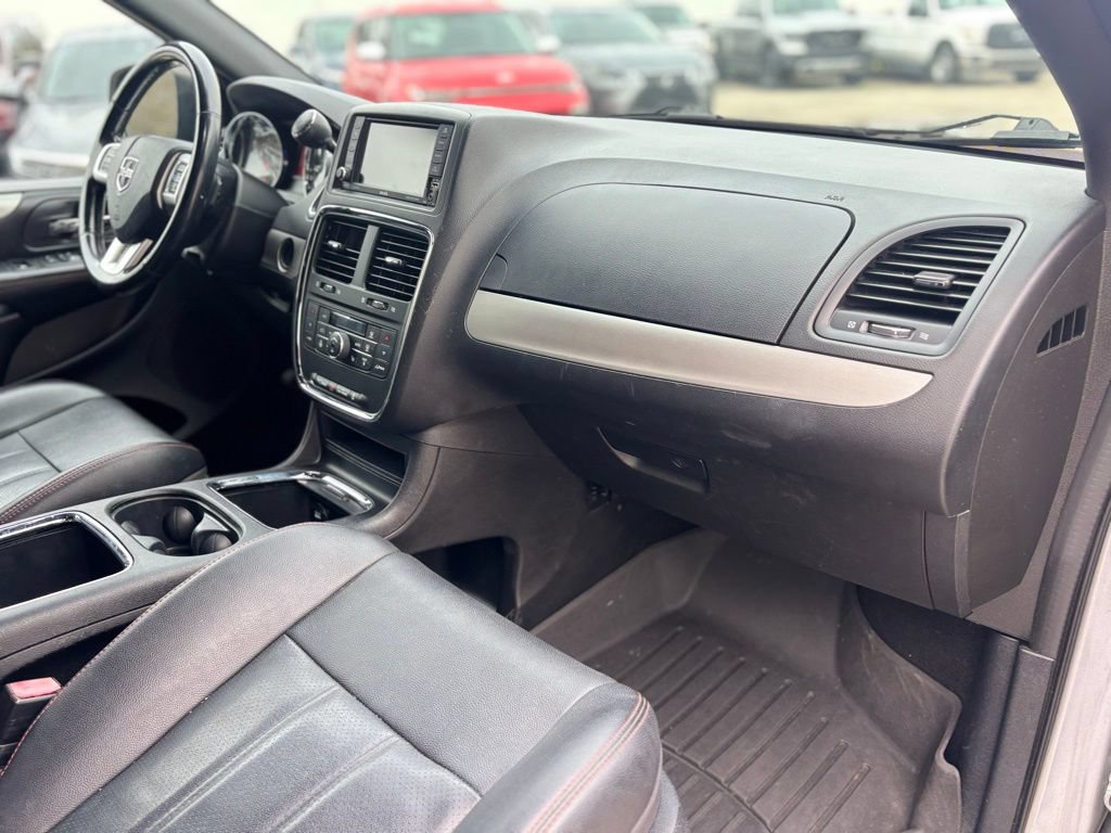 Used 2020 Dodge Grand Caravan GT FWD image 12