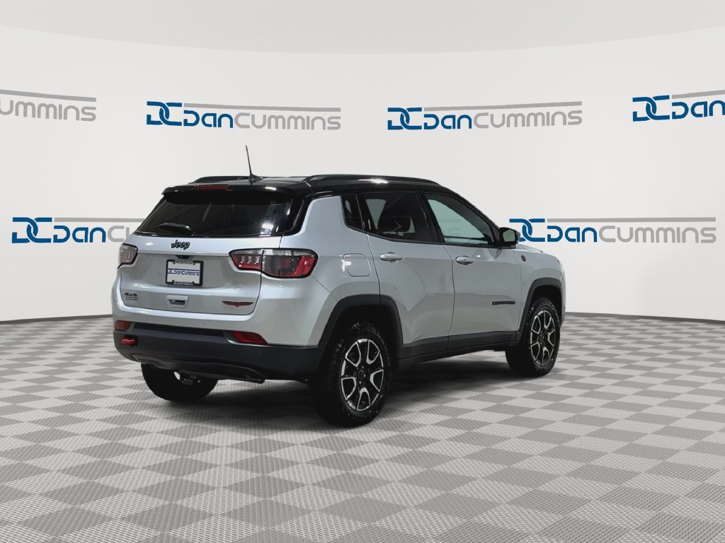 New 2026 Jeep Compass Trailhawk AWD/4WD image 9