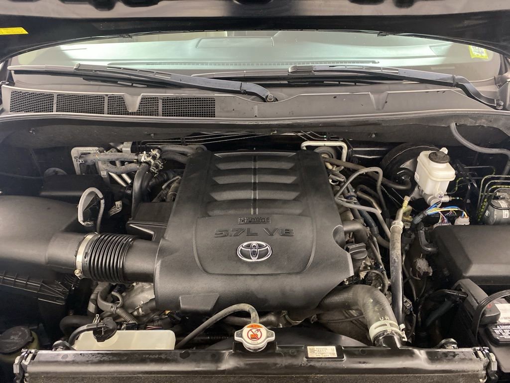 Used 2018 Toyota Sequoia Limited w/ Safety & Convenience Package AWD/4WD image 10