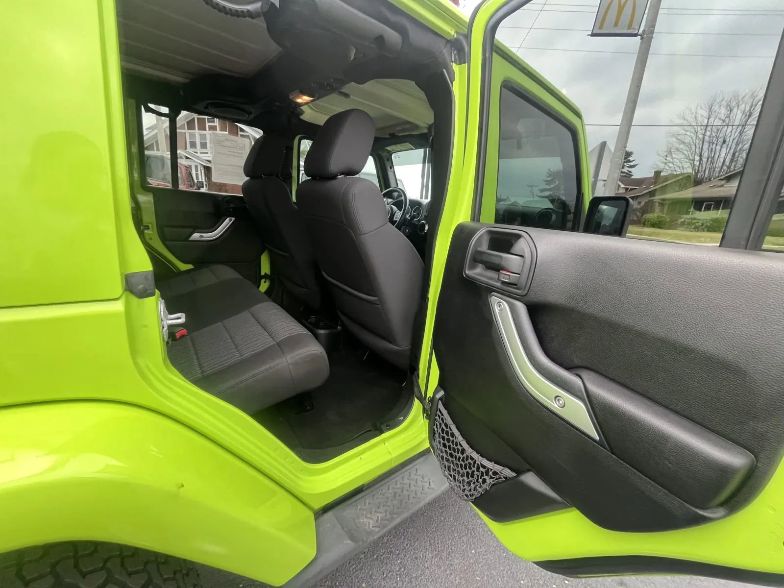 Used 2012 Jeep Wrangler Unlimited Sahara w/ Connectivity Group image 18