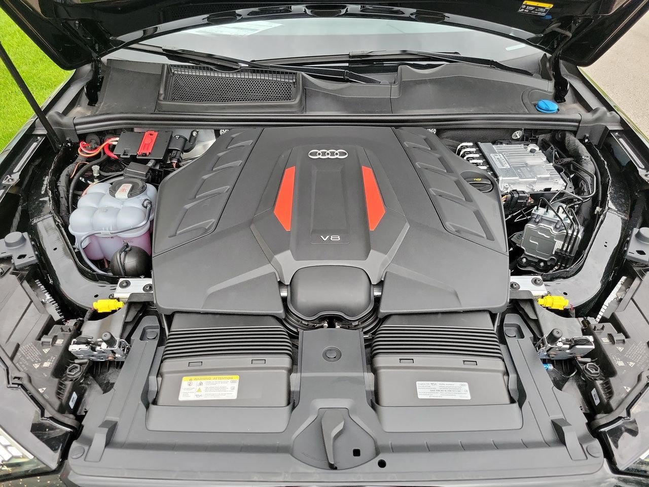New 2026 Audi SQ7 Prestige AWD/4WD image 26