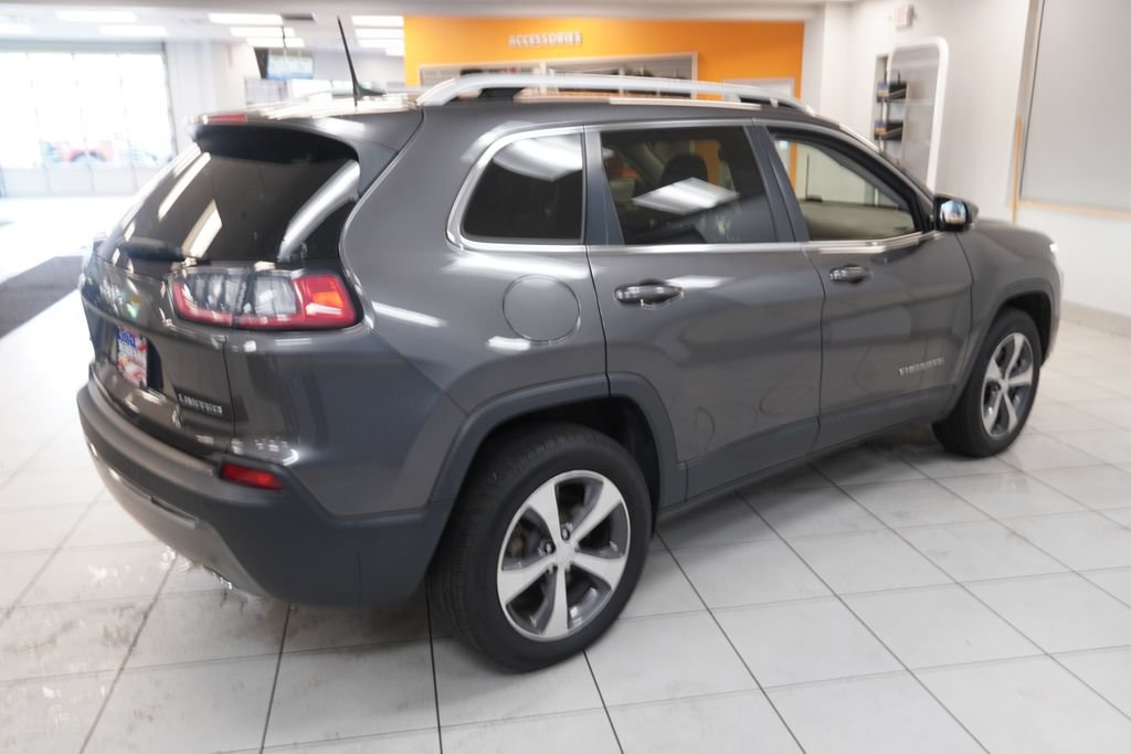 Used 2019 Jeep Cherokee Limited AWD/4WD image 10