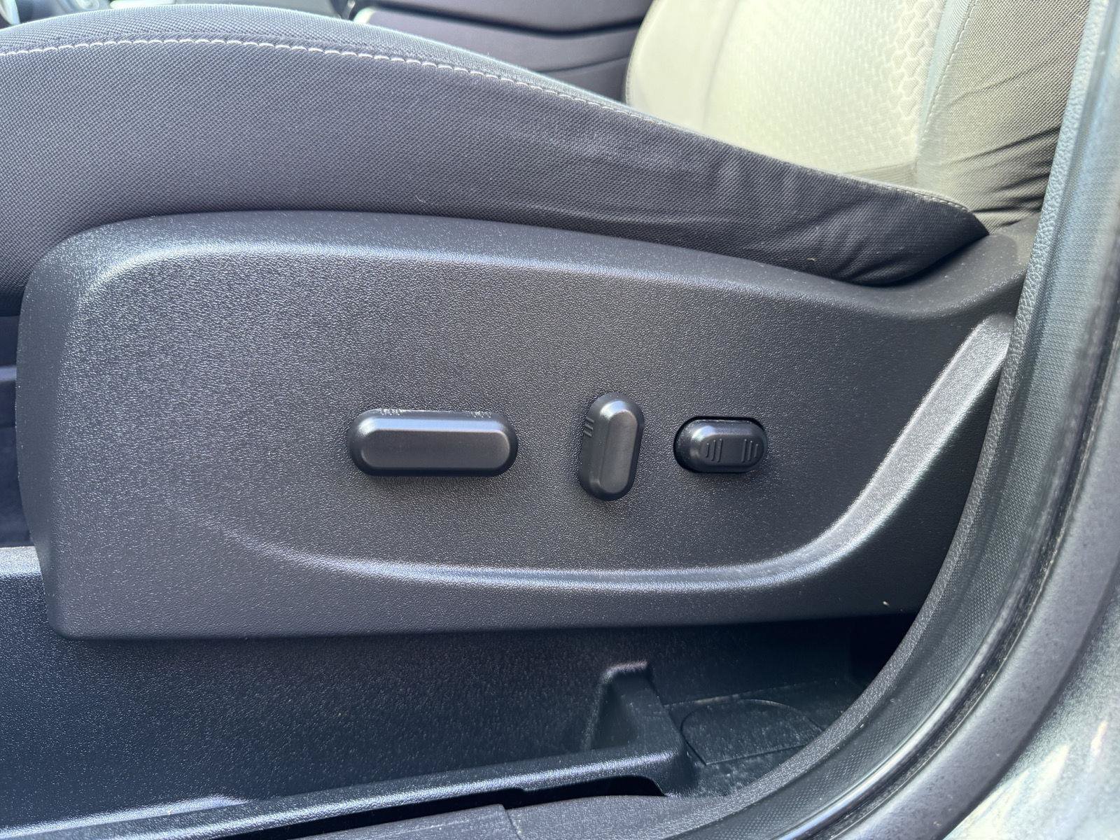 Used 2018 Ford Escape SE AWD/4WD image 14