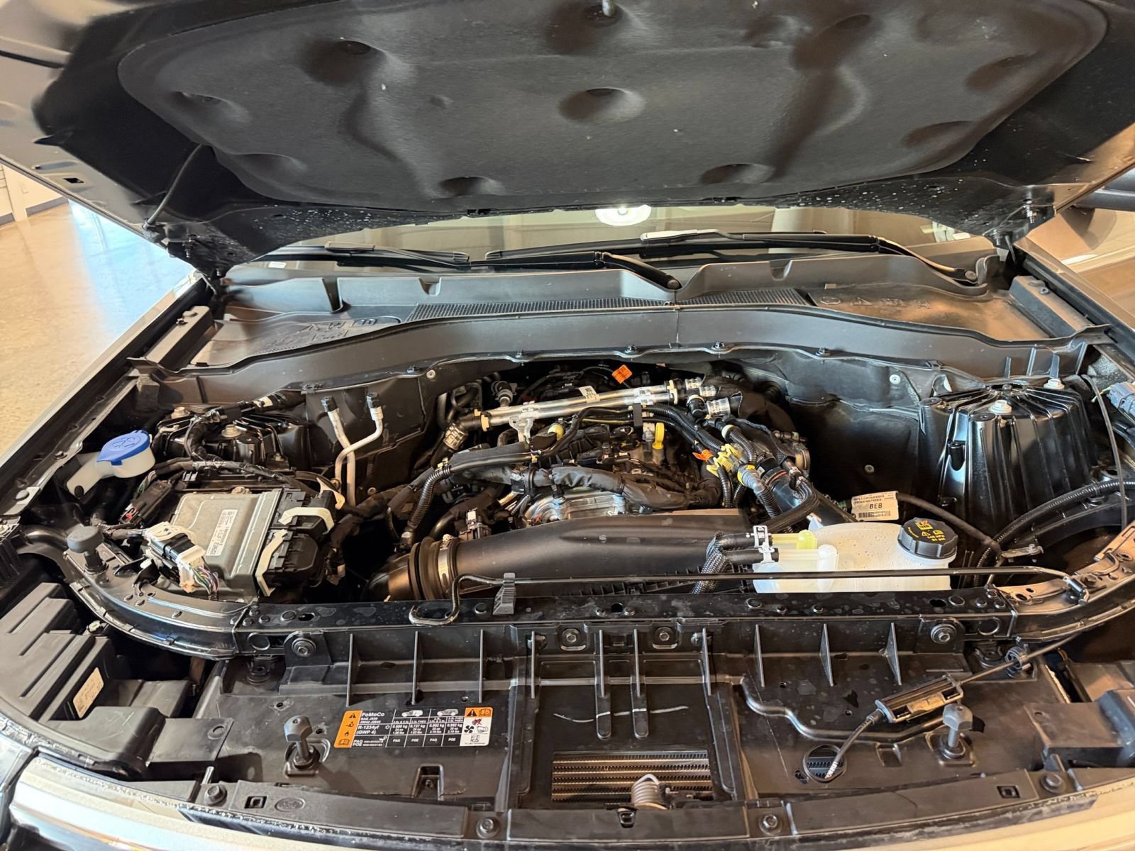 Used 2026 Ford Explorer Active AWD/4WD image 32