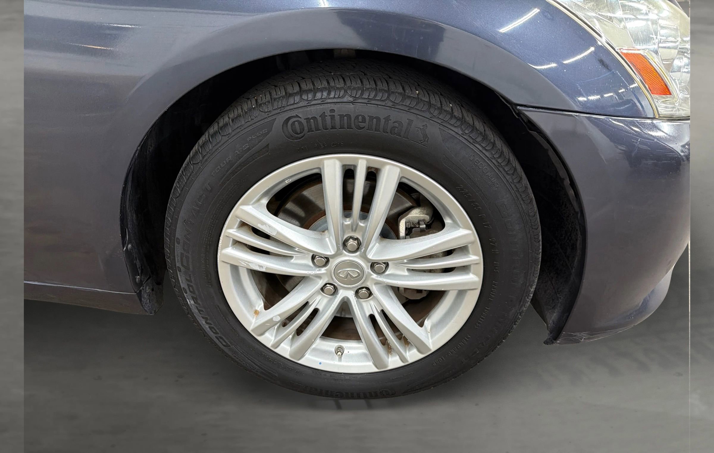 Used 2010 INFINITI G37 Journey w/ Premium Pkg image 18