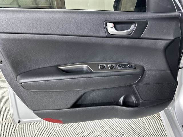 Used 2020 Kia Optima LX FWD image 22