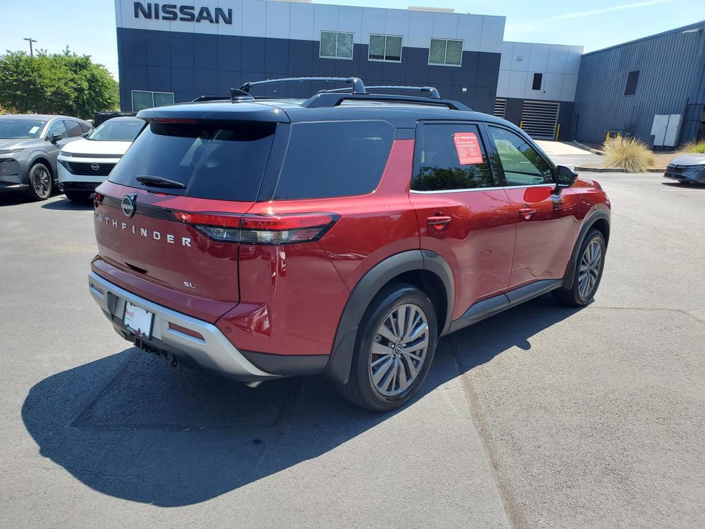 Certified 2025 Nissan Pathfinder SL w/ SL Premium Package FWD image 4