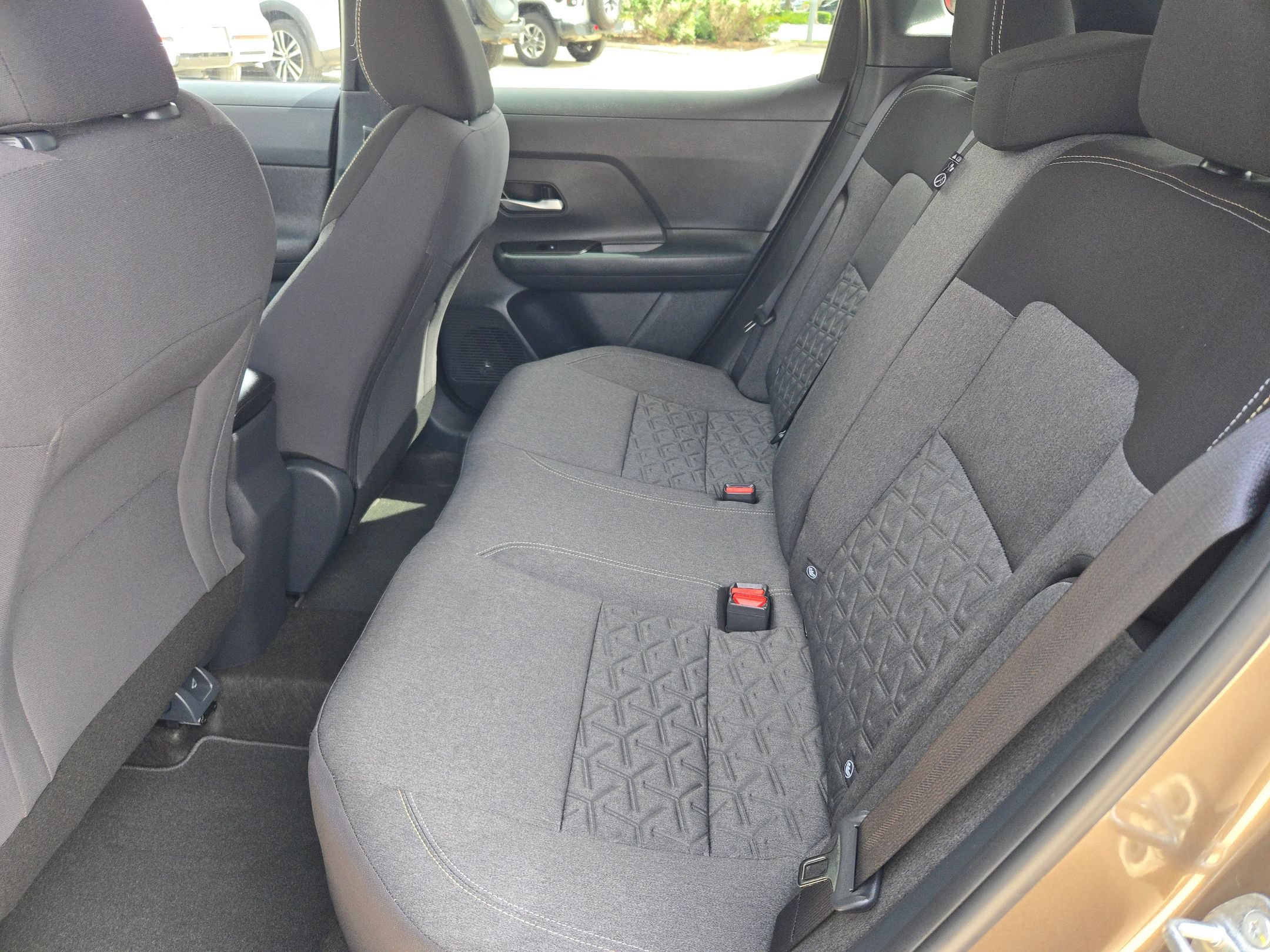 Certified 2025 Nissan Kicks SV FWD image 13