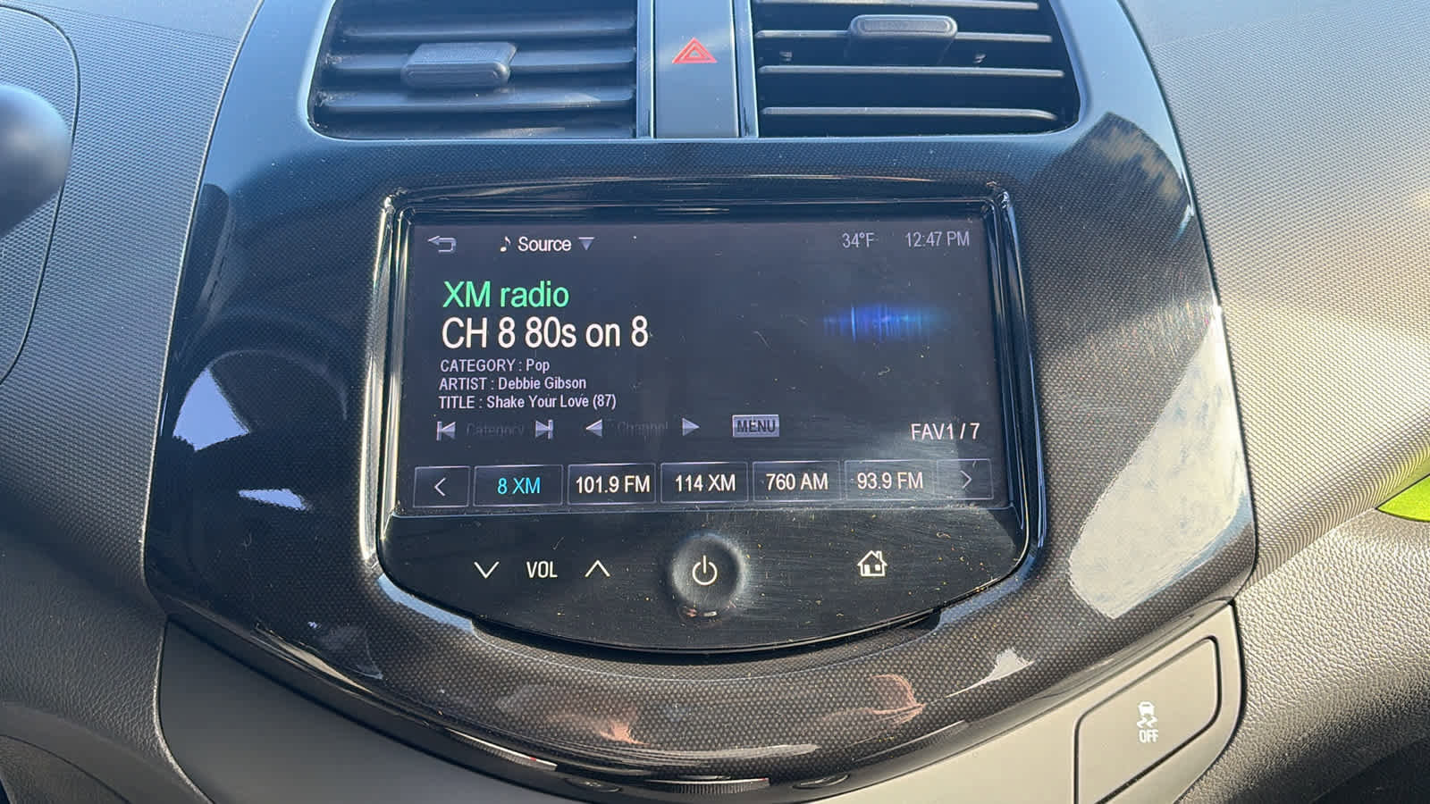 Used 2014 Chevrolet Spark LT image 16