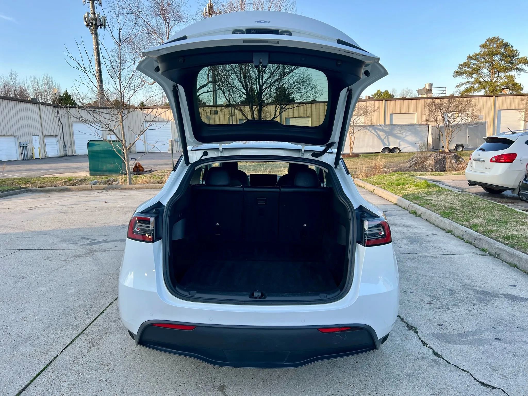 Used 2021 Tesla Model Y Long Range image 12