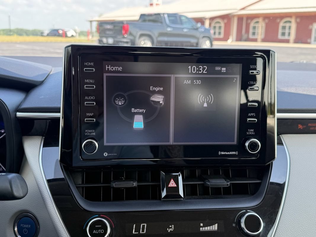 Used 2021 Toyota Corolla LE FWD image 15