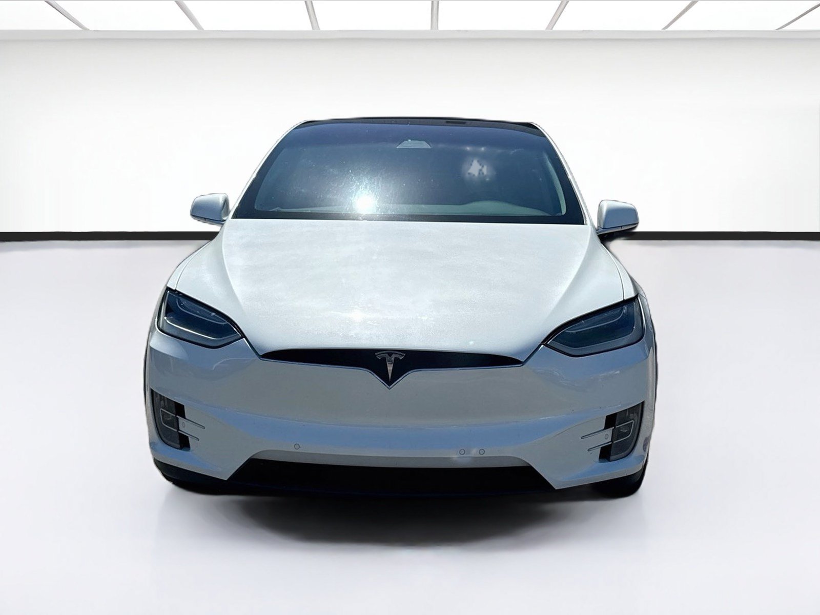 Used 2018 Tesla Model X AWD/4WD image 2