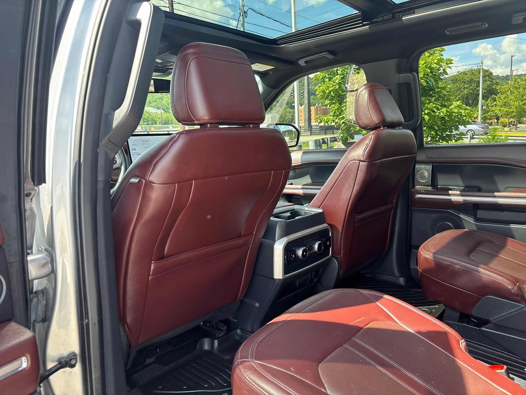 Used 2023 Ford Expedition Limited AWD/4WD image 25