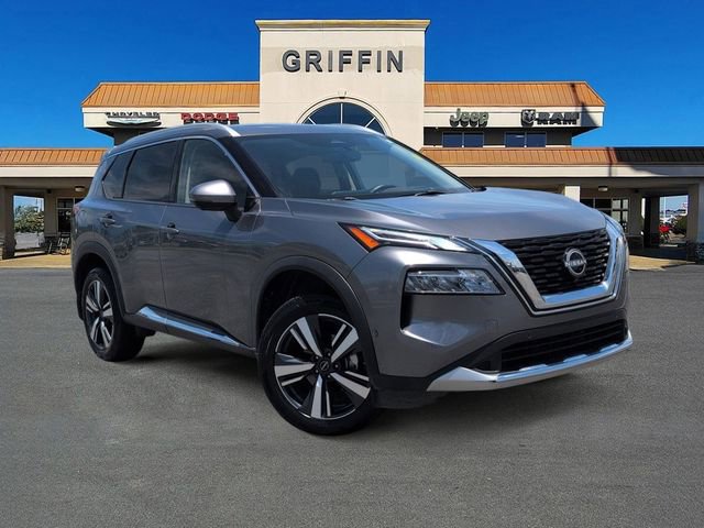 Used 2023 Nissan Rogue Platinum w/ Platinum Premium Package FWD image 2