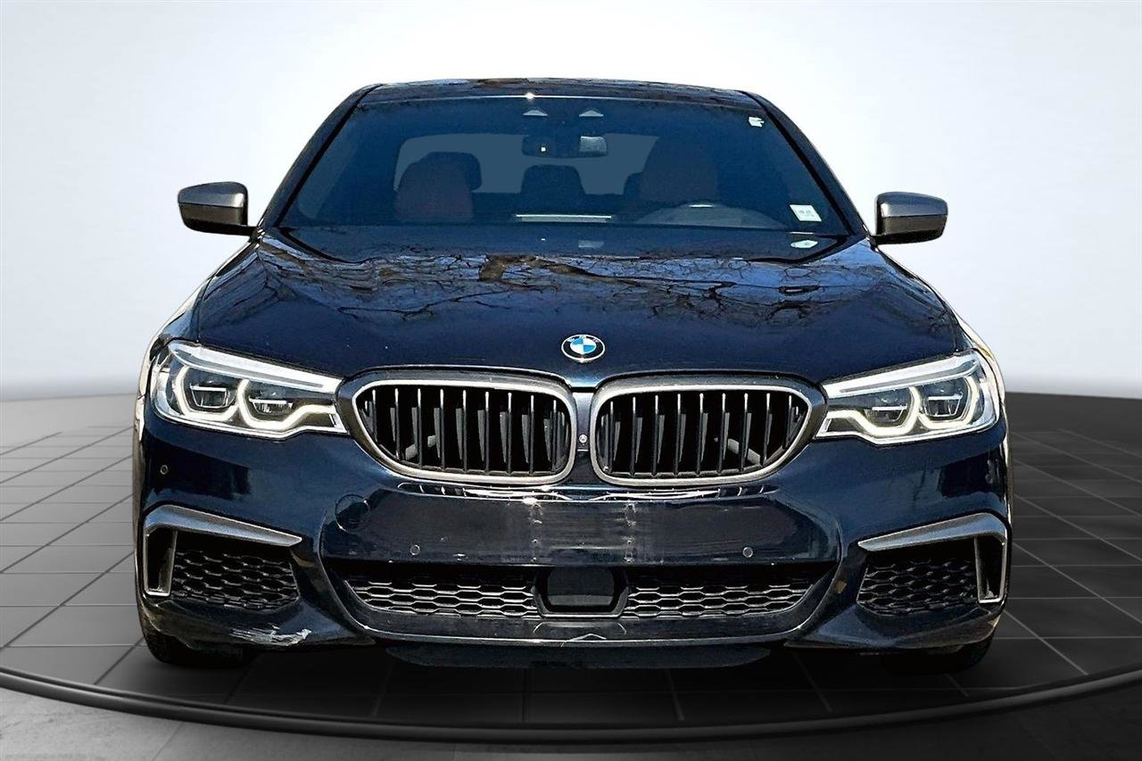 Used 2019 BMW M550i xDrive image 2