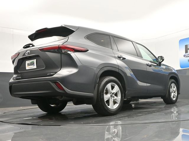 Used 2024 Toyota Highlander LE image 24