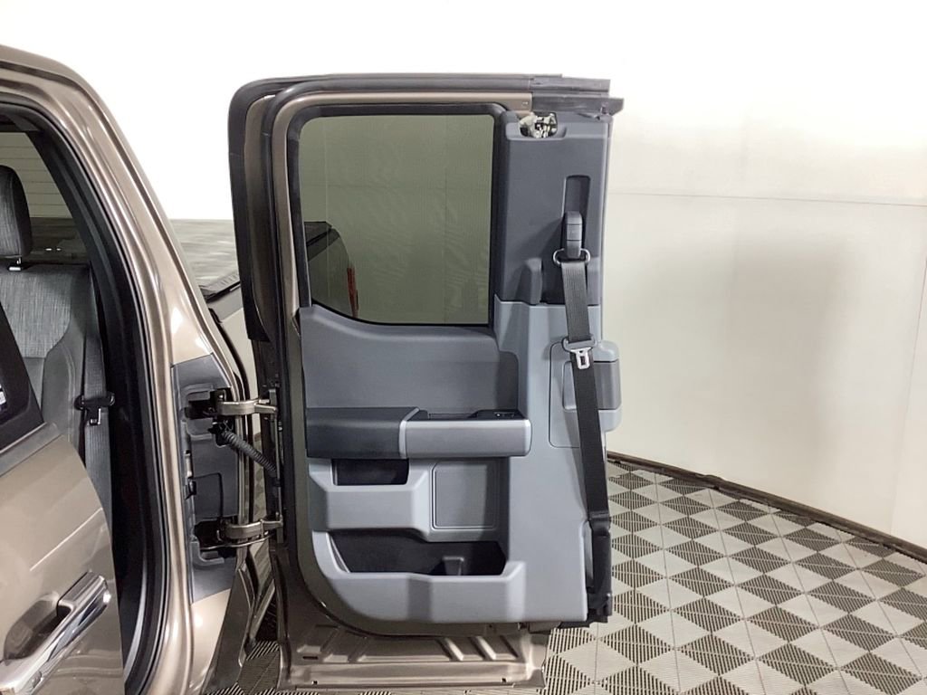 Used 2022 Ford F150 XLT w/ Equipment Group 302A High image 12