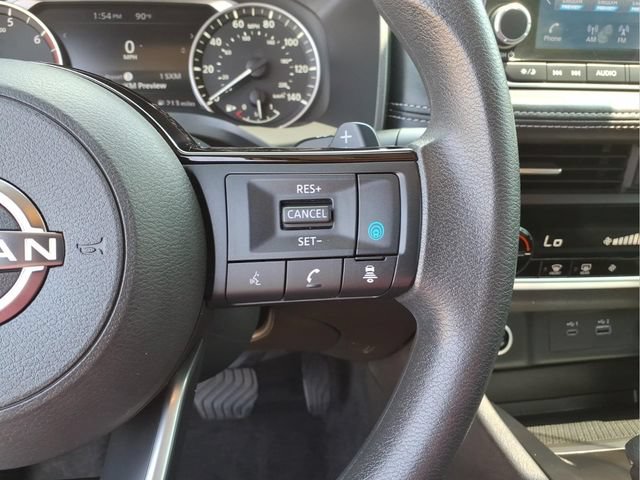 Used 2023 Nissan Rogue SV AWD/4WD image 17