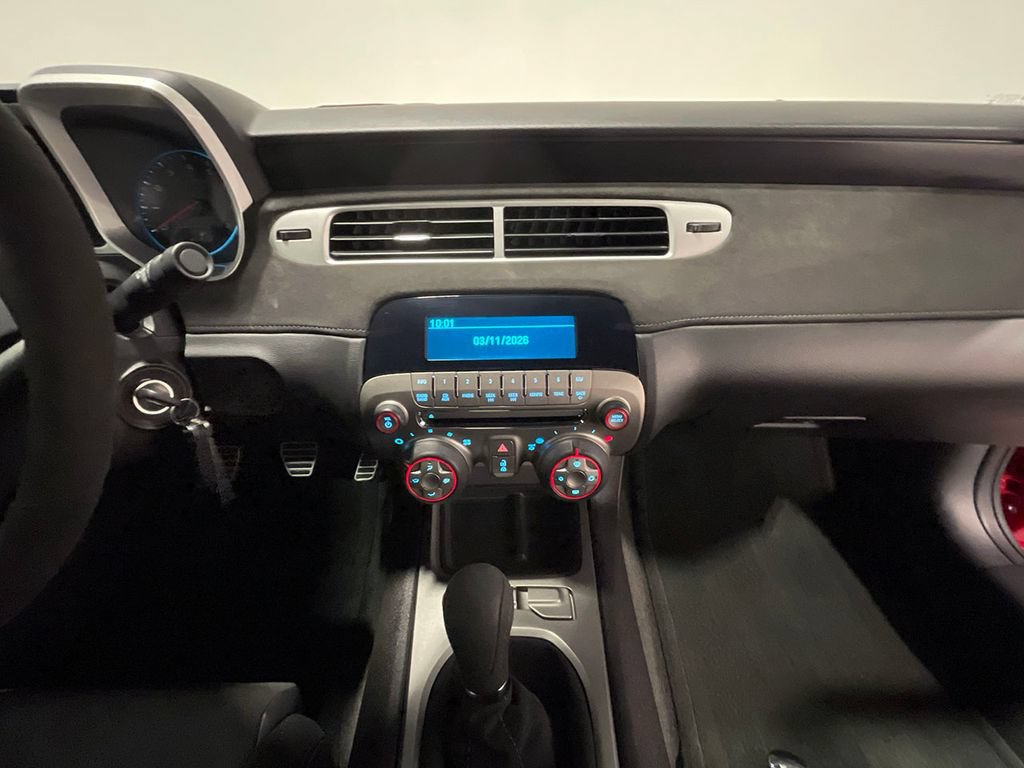 Used 2015 Chevrolet Camaro Z/28 RWD image 52
