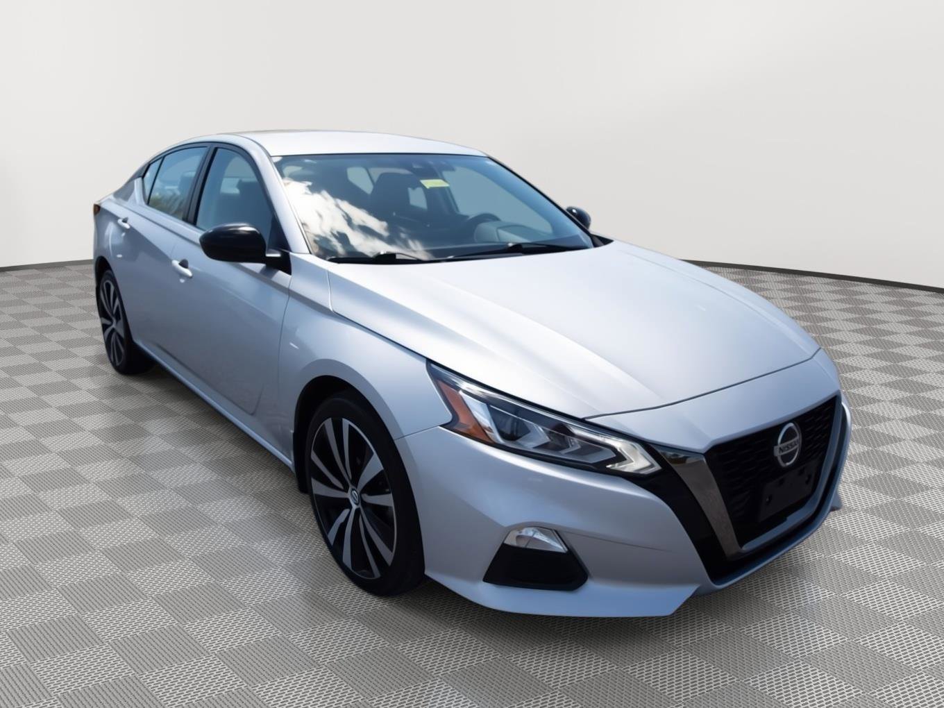 Used 2022 Nissan Altima 2.5 SR AWD/4WD image 3