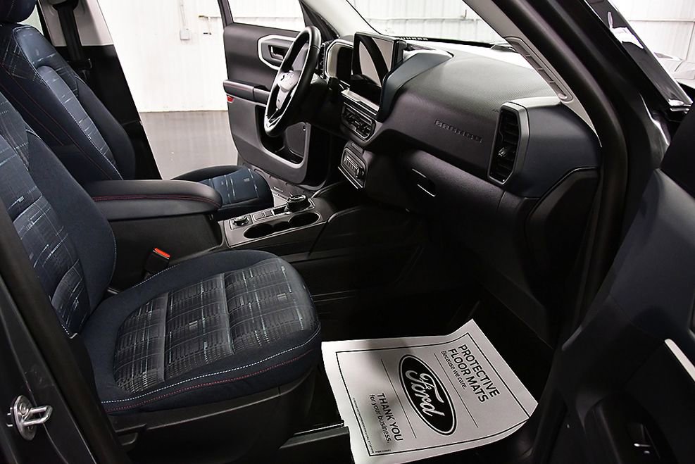 Used 2025 Ford Bronco Sport Heritage w/ Convenience Package image 28