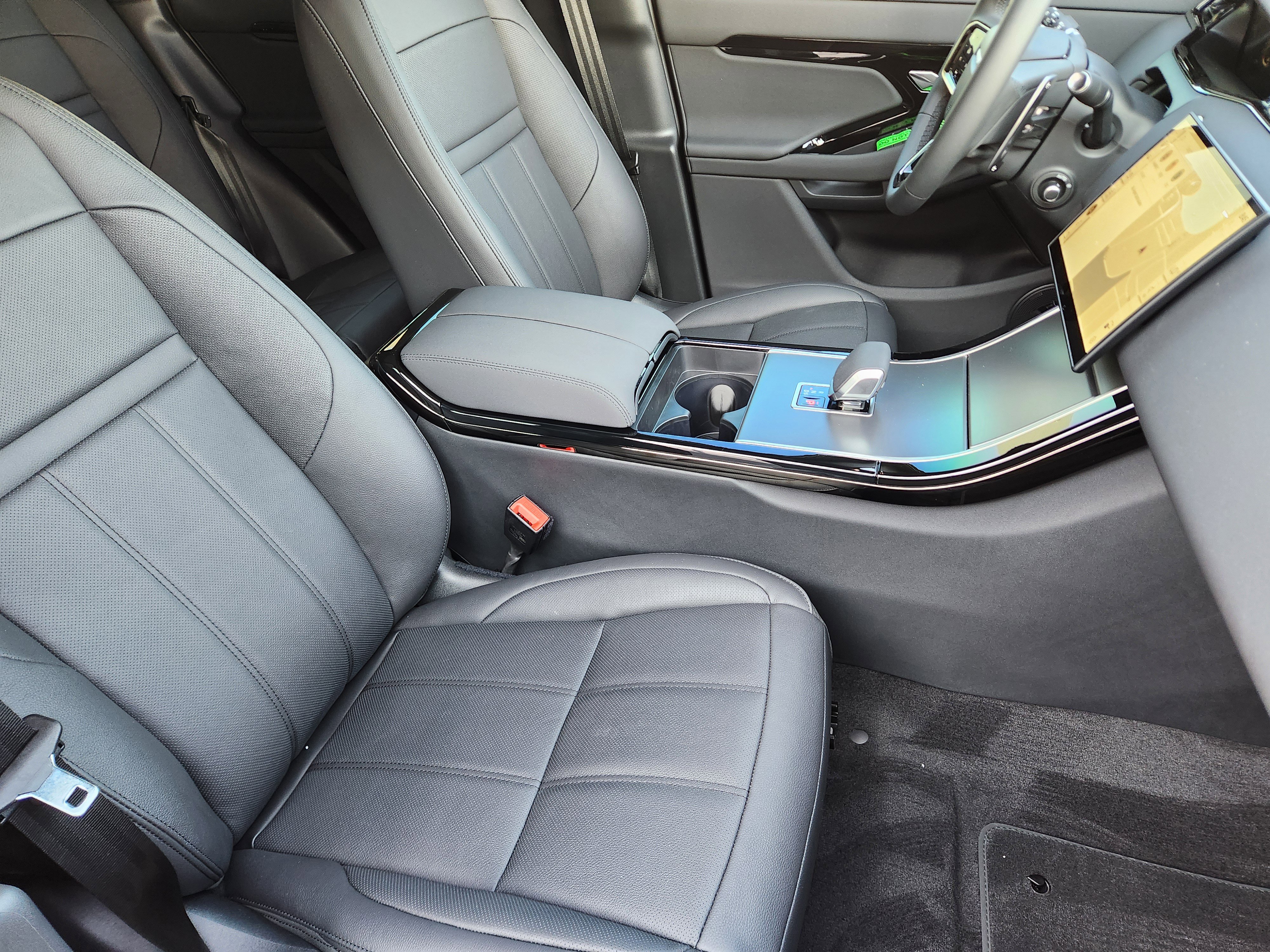 New 2026 Land Rover Range Rover Evoque S image 13
