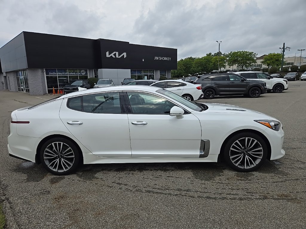 Used 2019 Kia Stinger AWD/4WD image 2