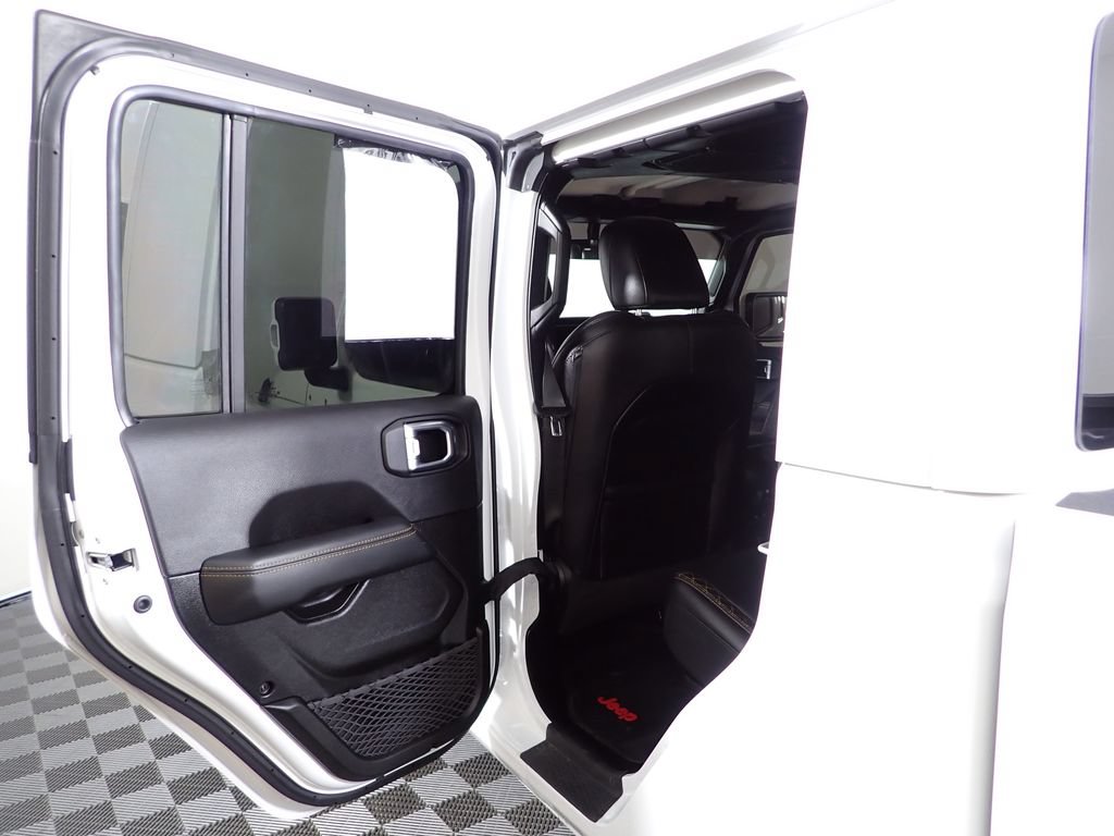 Used 2023 Jeep Gladiator Overland AWD/4WD image 31