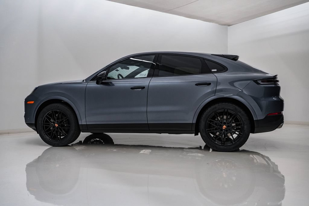 New 2026 Porsche Cayenne Coupe AWD/4WD image 2
