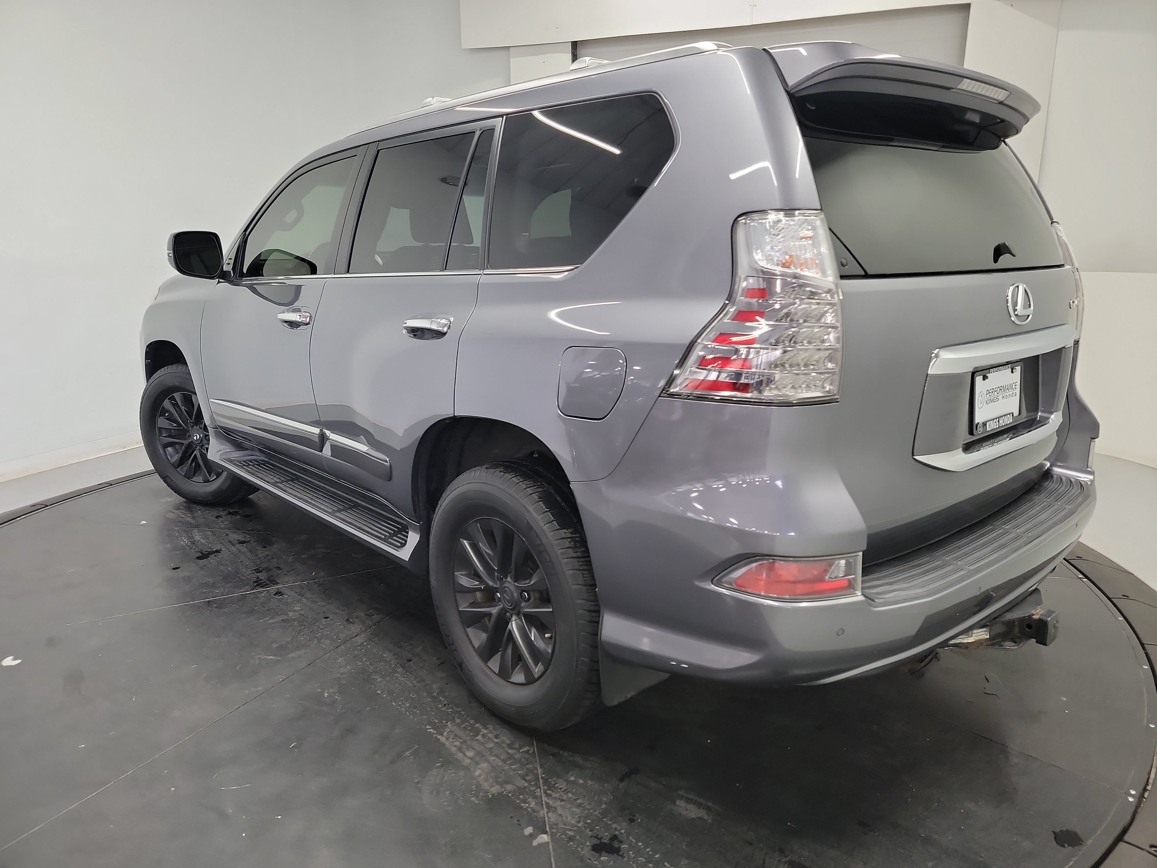 Used 2016 Lexus GX 460 w/ Premium Package AWD/4WD image 6