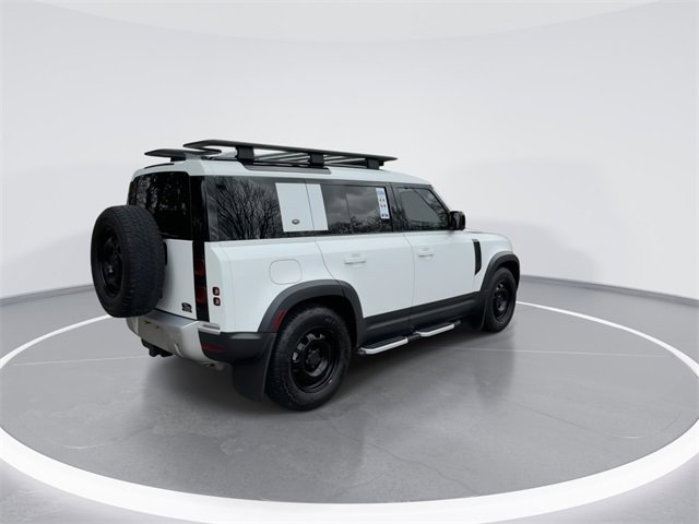 Used 2023 Land Rover Defender 110 S image 8