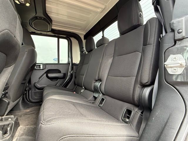 Used 2023 Jeep Gladiator Sport image 14