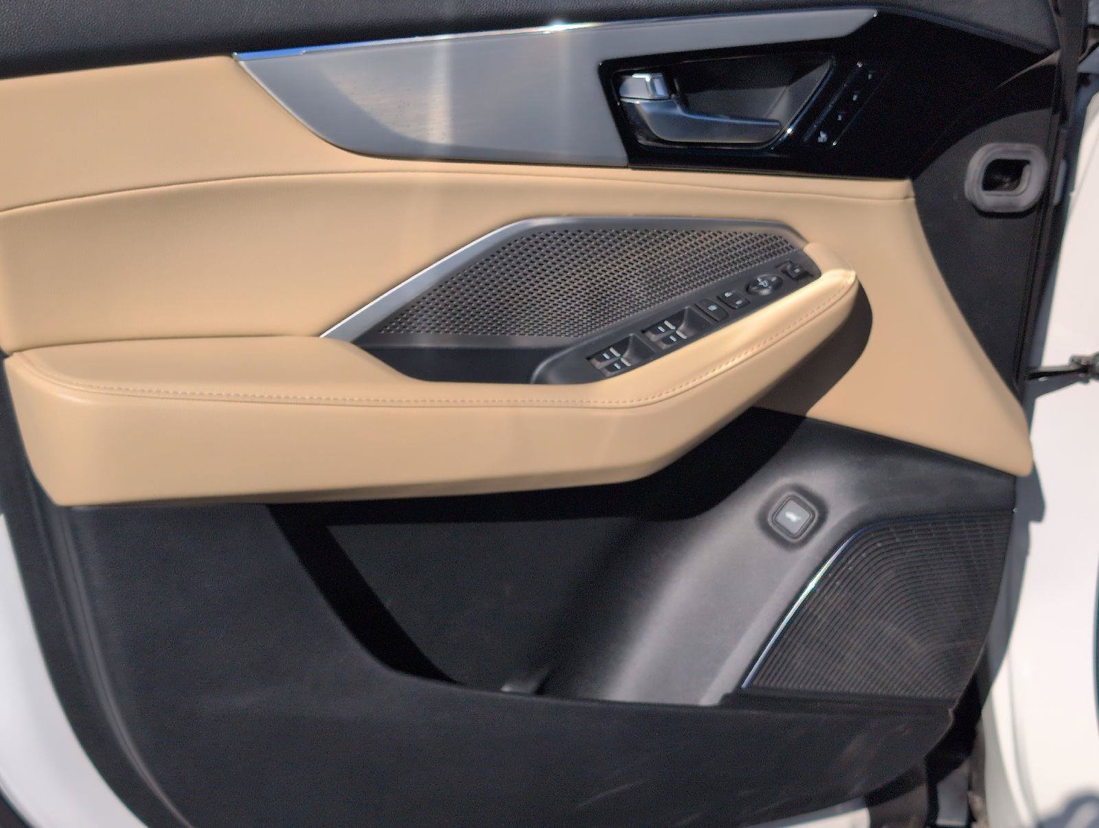 Certified 2024 Acura MDX FWD image 14