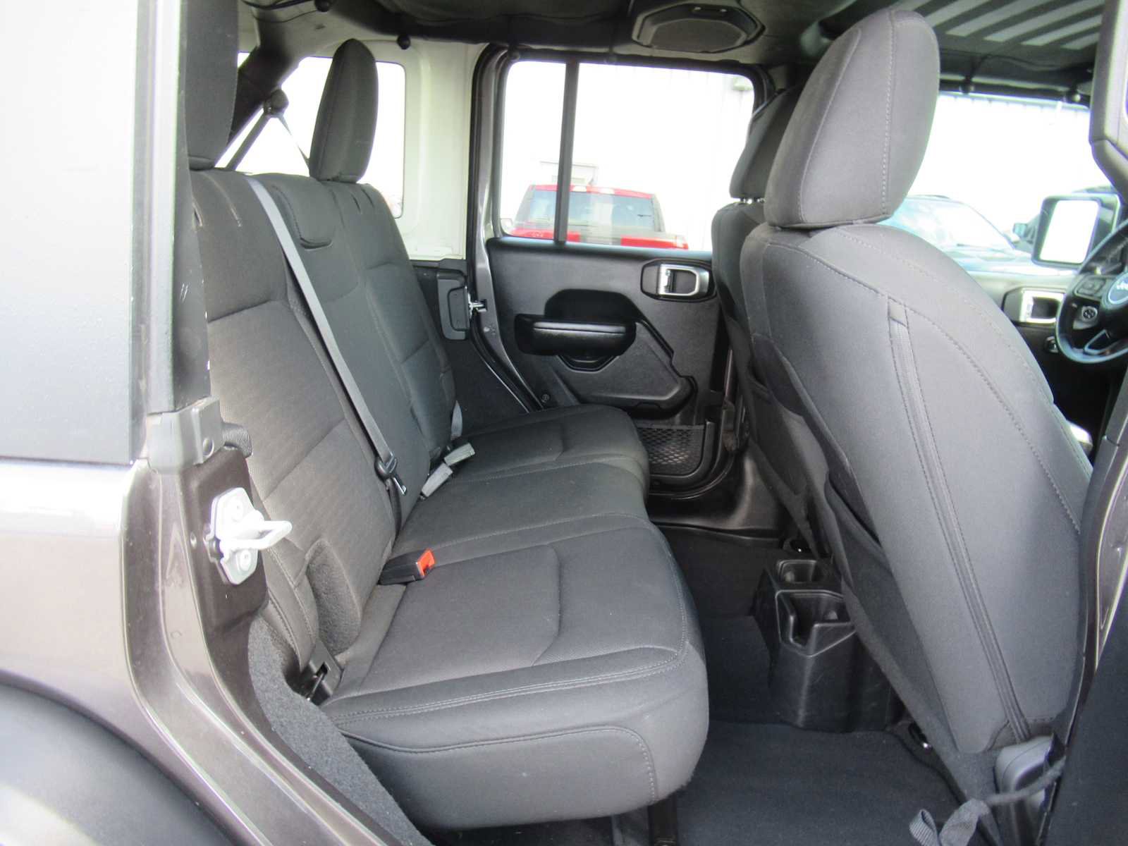 Used 2019 Jeep Wrangler Unlimited Sport S image 20