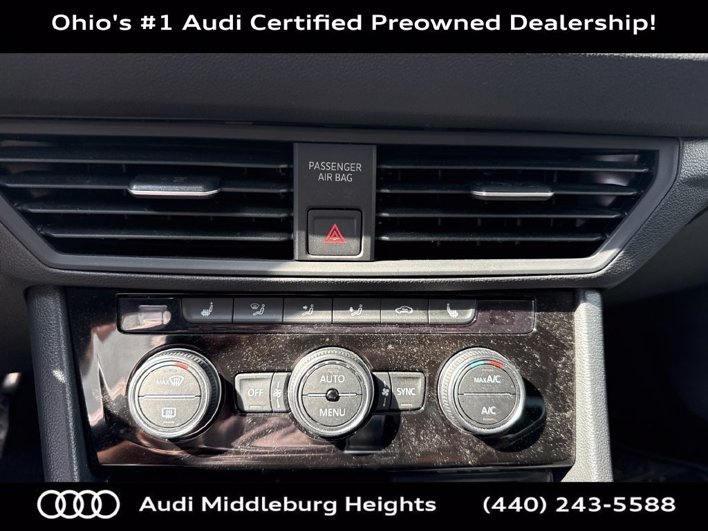 Used 2024 Volkswagen Jetta SE w/ Panoramic Sunroof Package FWD image 15