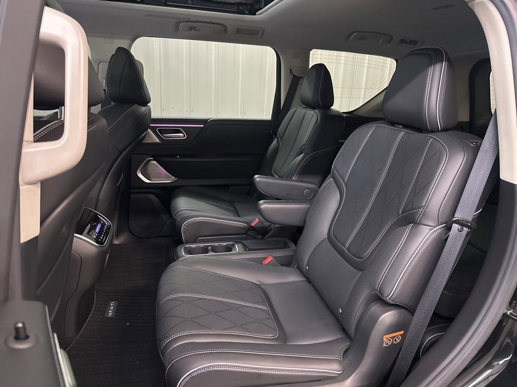 Certified 2025 INFINITI QX80 Sensory image 31