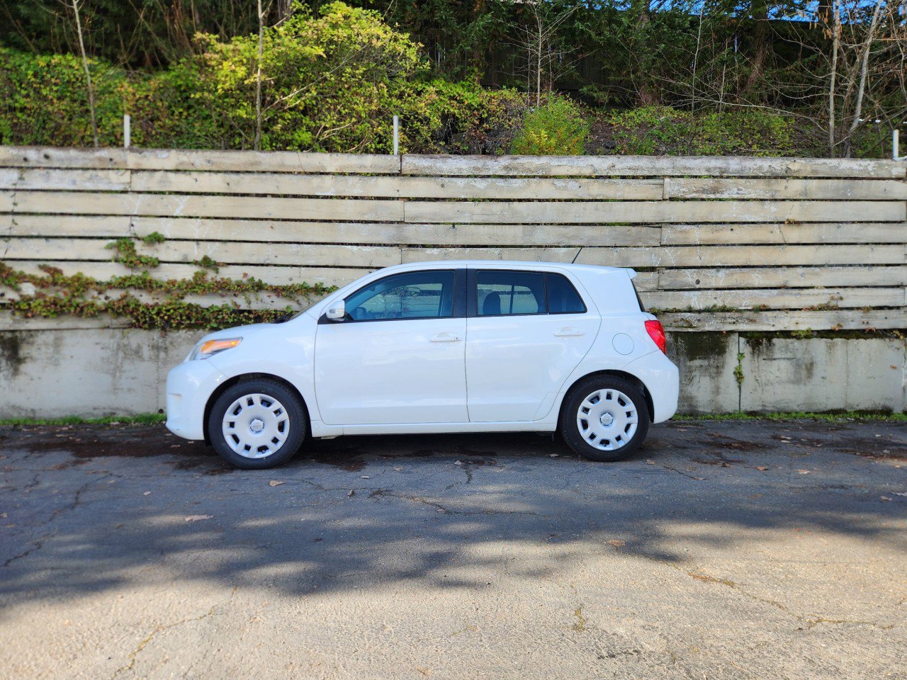 Used 2013 Scion xD image 5