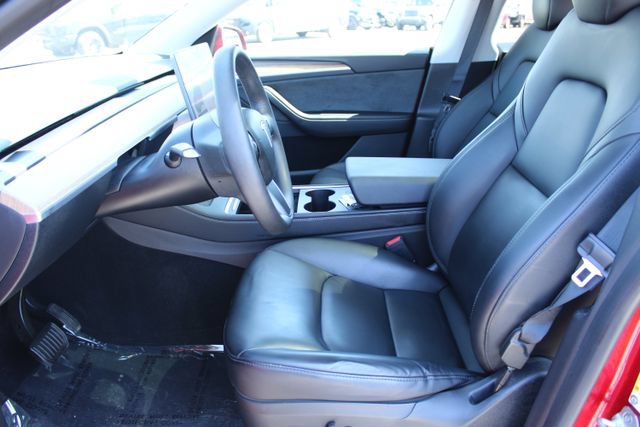 Used 2024 Tesla Model Y Long Range AWD/4WD image 25