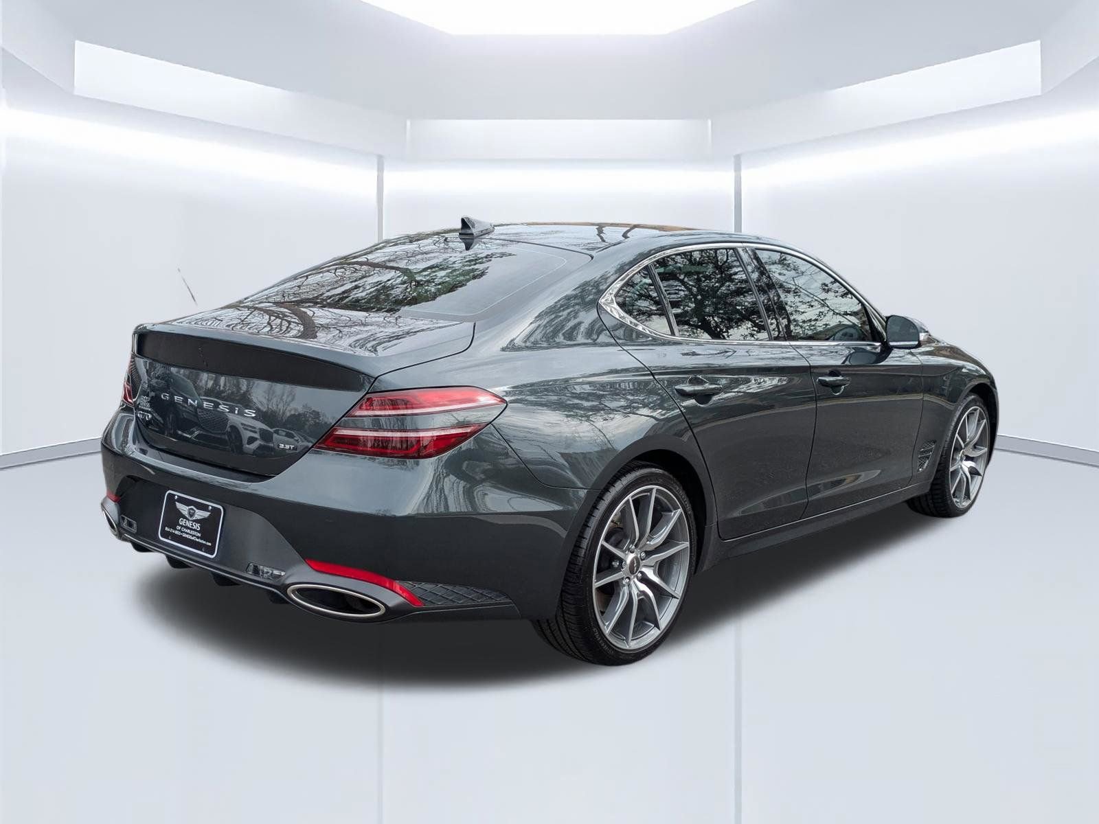 Used 2023 Genesis G70 3.3T RWD image 4