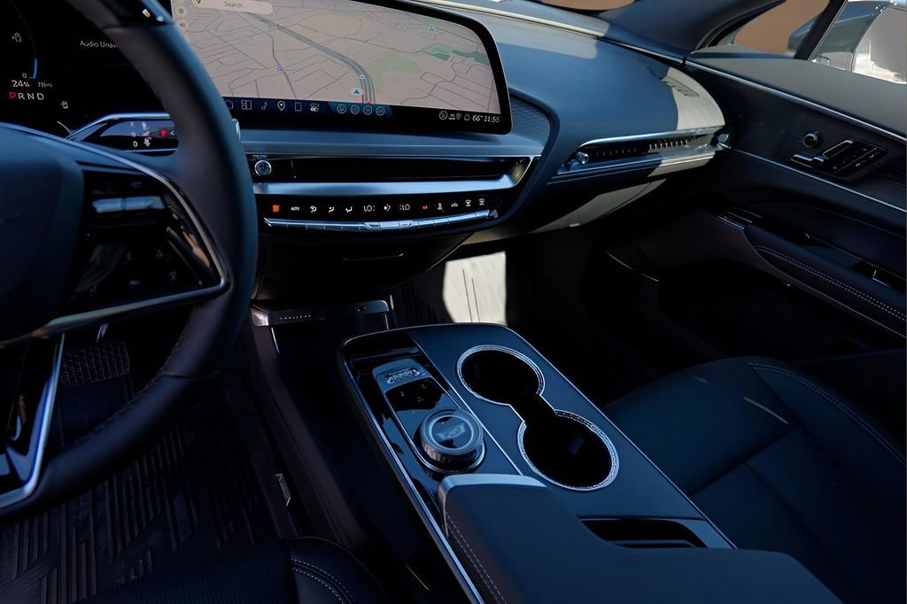 New 2026 Cadillac Lyriq Luxury w/ LPO, Floor Liner Package image 17